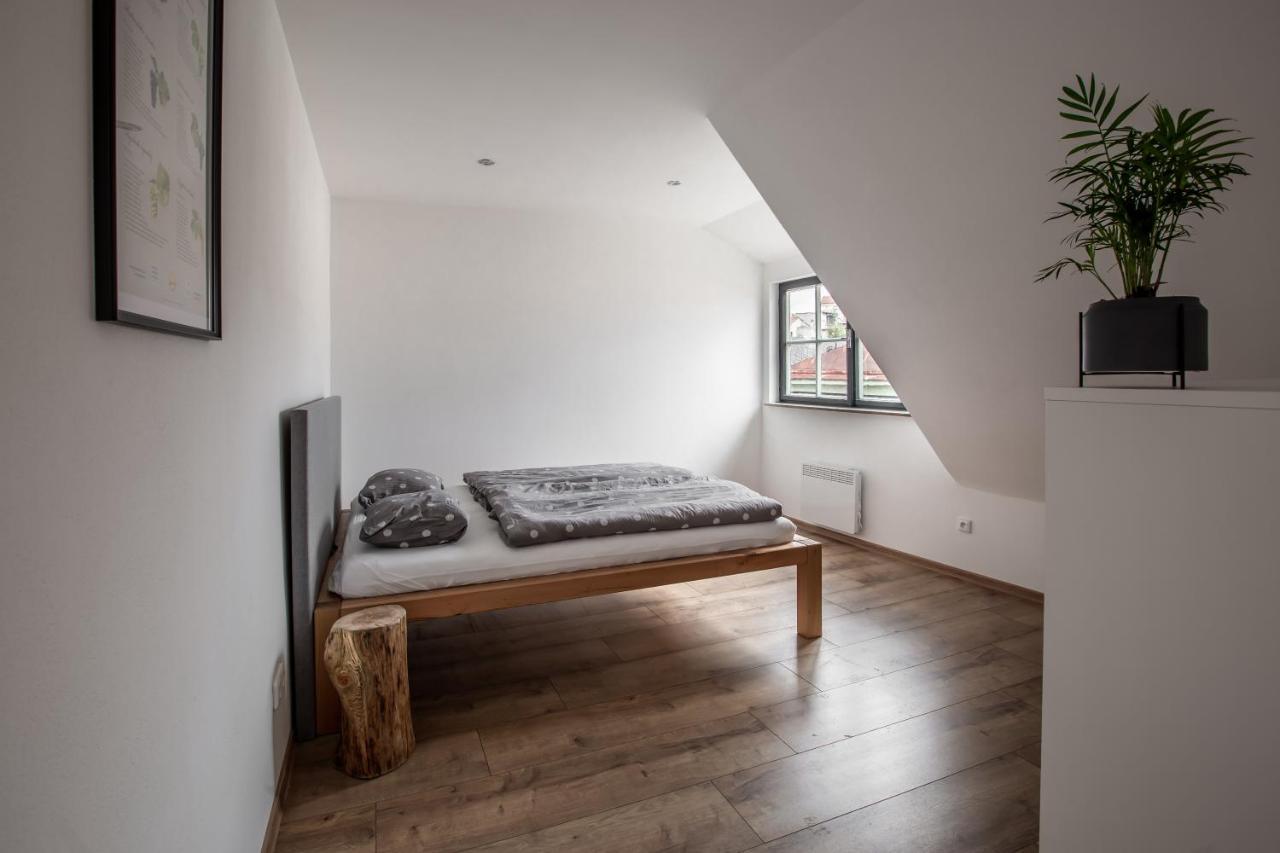 Apartmany Na Mikulasskem Namesti Znojmo Exterior photo