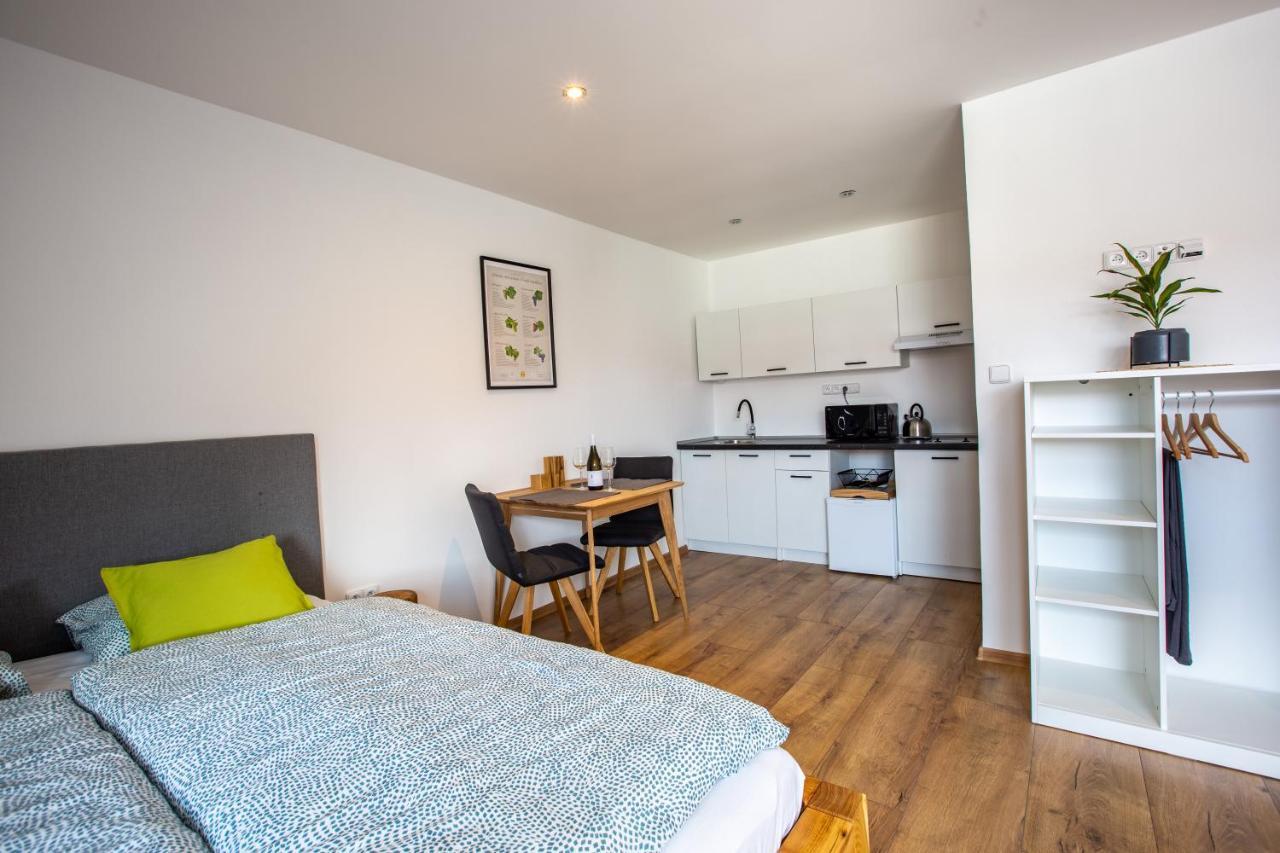 Apartmany Na Mikulasskem Namesti Znojmo Exterior photo
