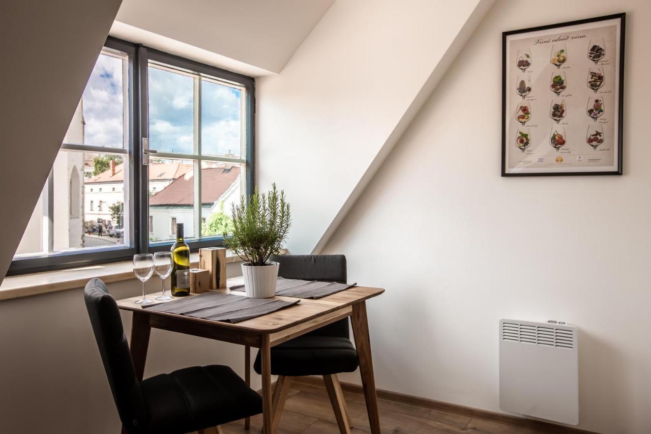 Apartmany Na Mikulasskem Namesti Znojmo Exterior photo